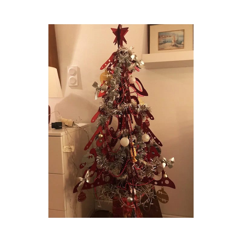 Sapin de Noel en métal 1 m rouge vernis chez Jardin et Saisons